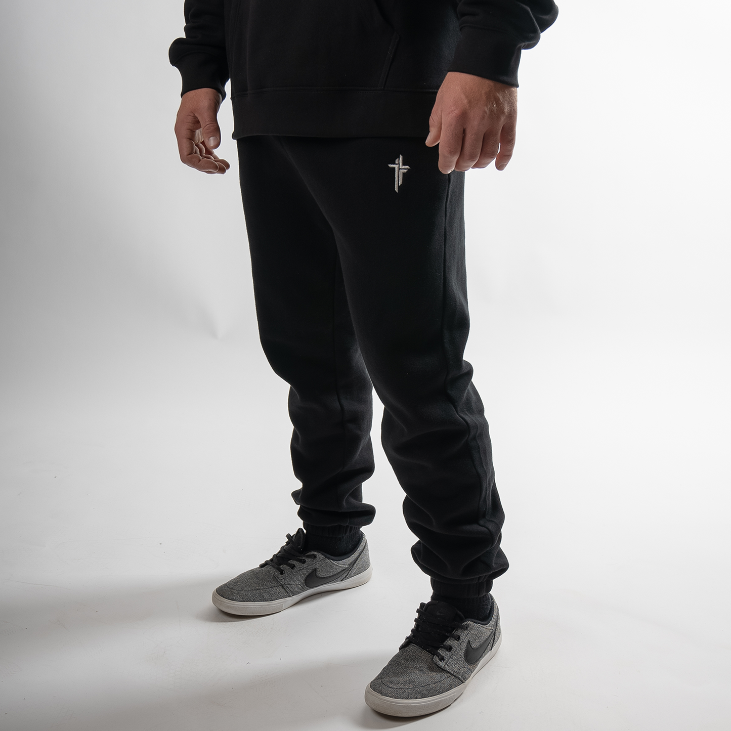 Cross Fleece Jogger - Black